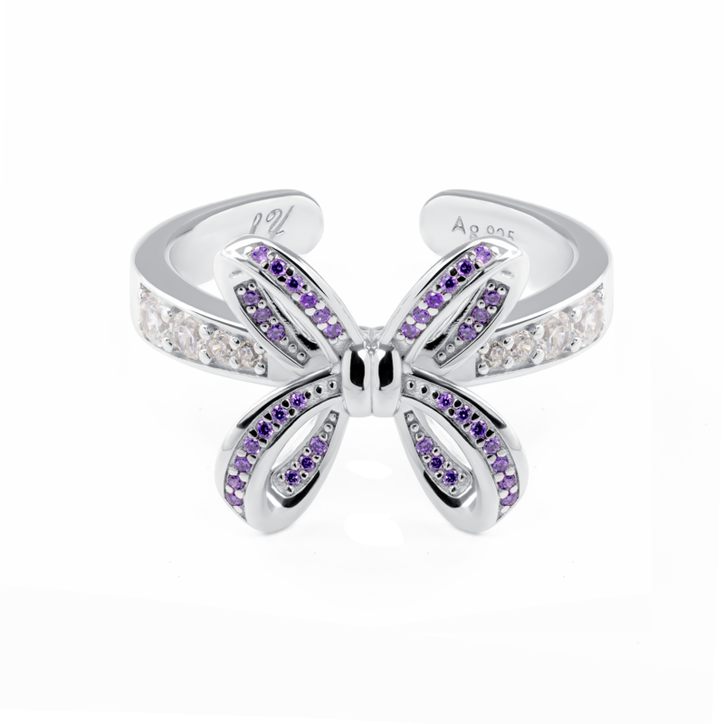 Content blissful knot ring silver