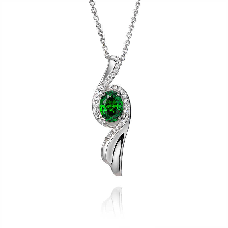 Content flying sleeves necklace green front
